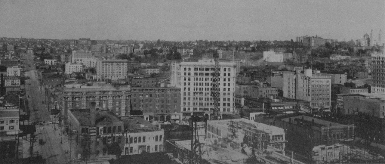 1280px-Seattle_skyline_1910 - Athenaeum Review